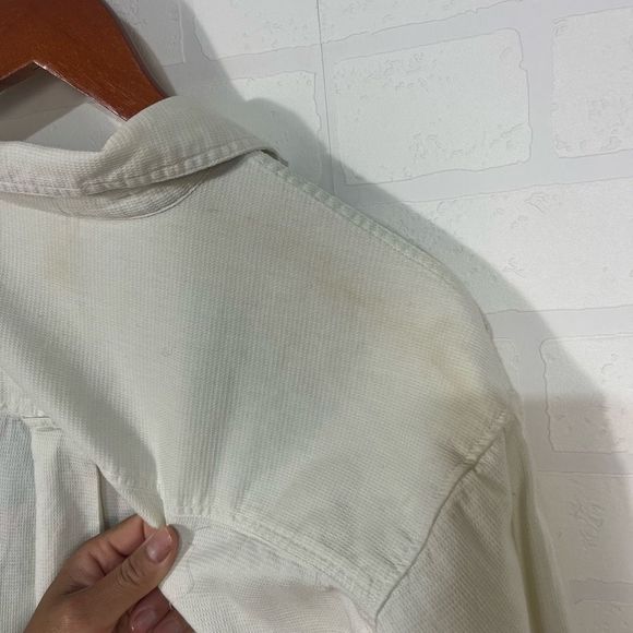 Disney Store Button Down Shirt Womens Size L Off White Pooh Embroidered - Picture 11 of 16